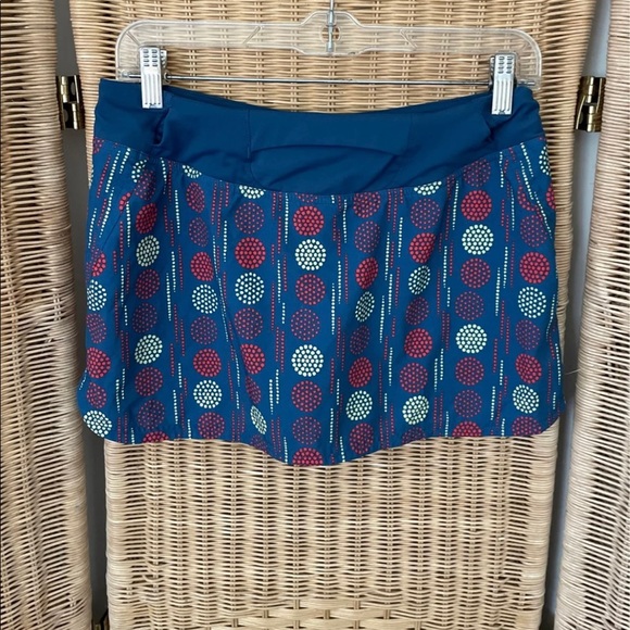 Patagonia Women’s nine trail size small - Picture 2 of 2